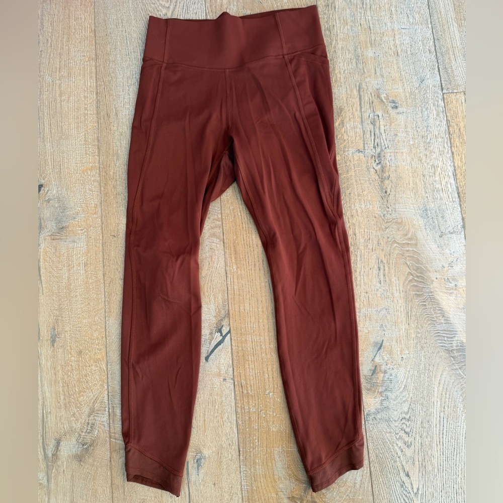 Woman’s Brown Leggings size medium